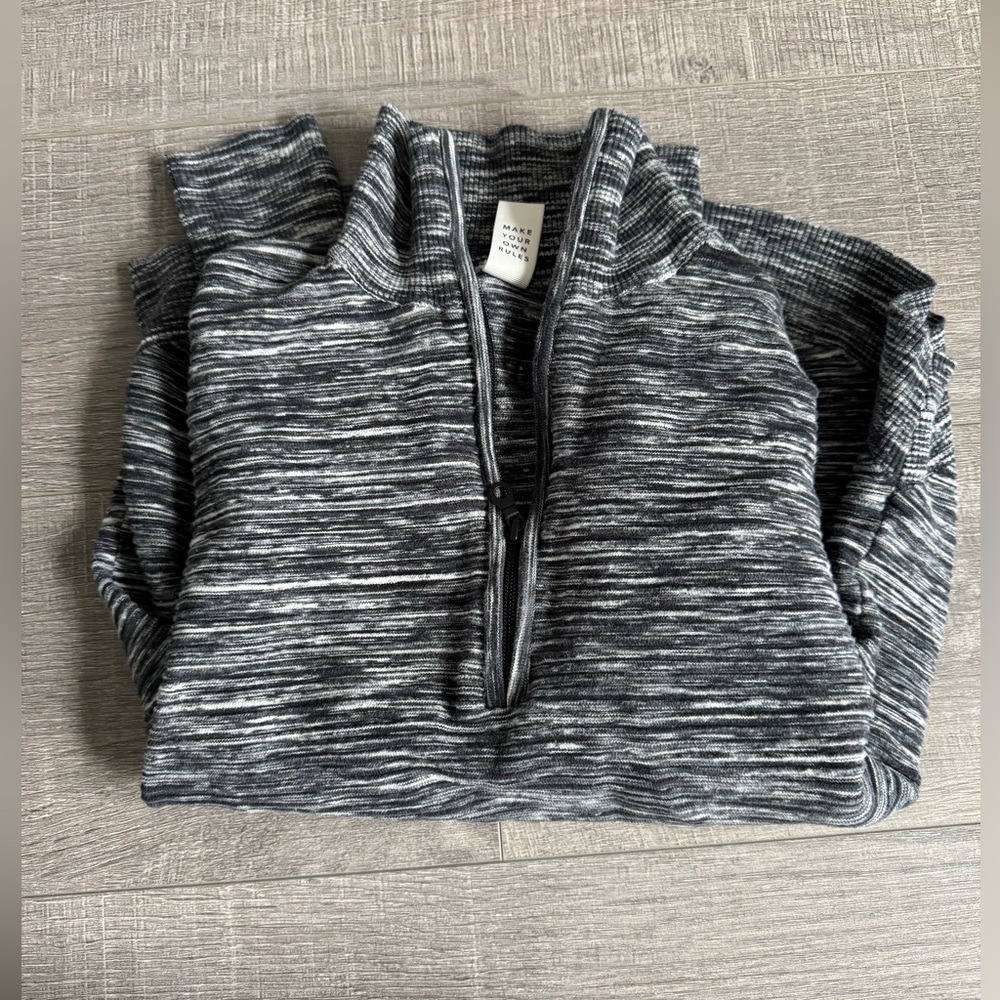 Aerie quarter zip size small